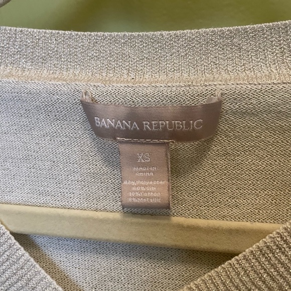 Banana Republic shiny cream sweater - size XS - Picture 5 of 7